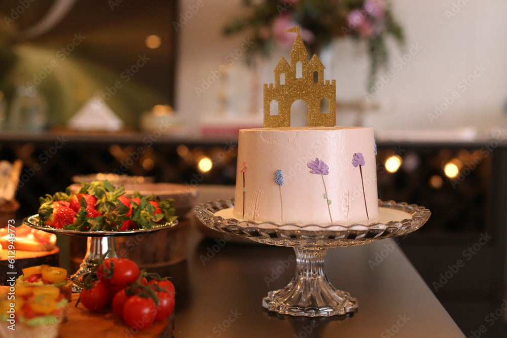 Mesa de aniversário decorado tema princesa - bolo