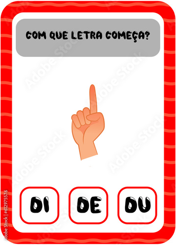 Com que letra começa: D