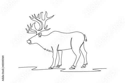 Single one line drawing mammal animal concept. Continuous line draw design graphic vector illustration.