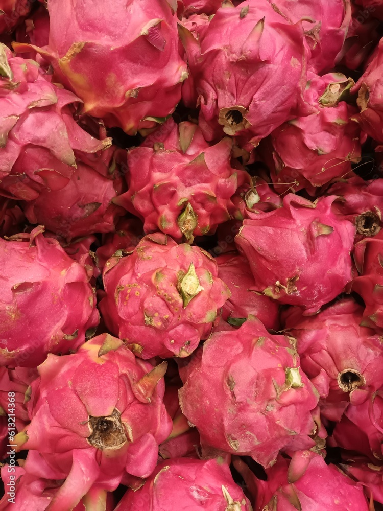dragon fruits photo dragon fruits photo