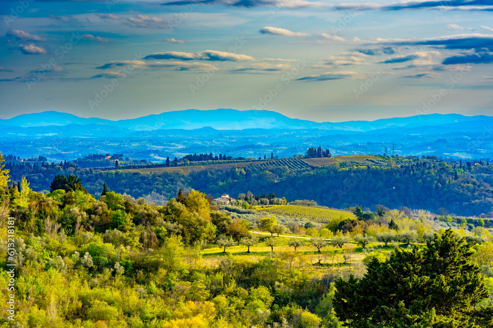 Die Schöne Landschaft in der Toskana im Frühling