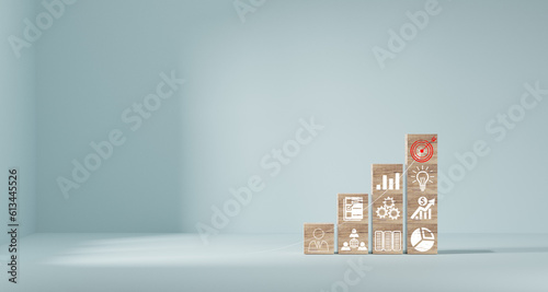 Fotografía woods block step on table with icon Action plan, Goal and target, success and bu