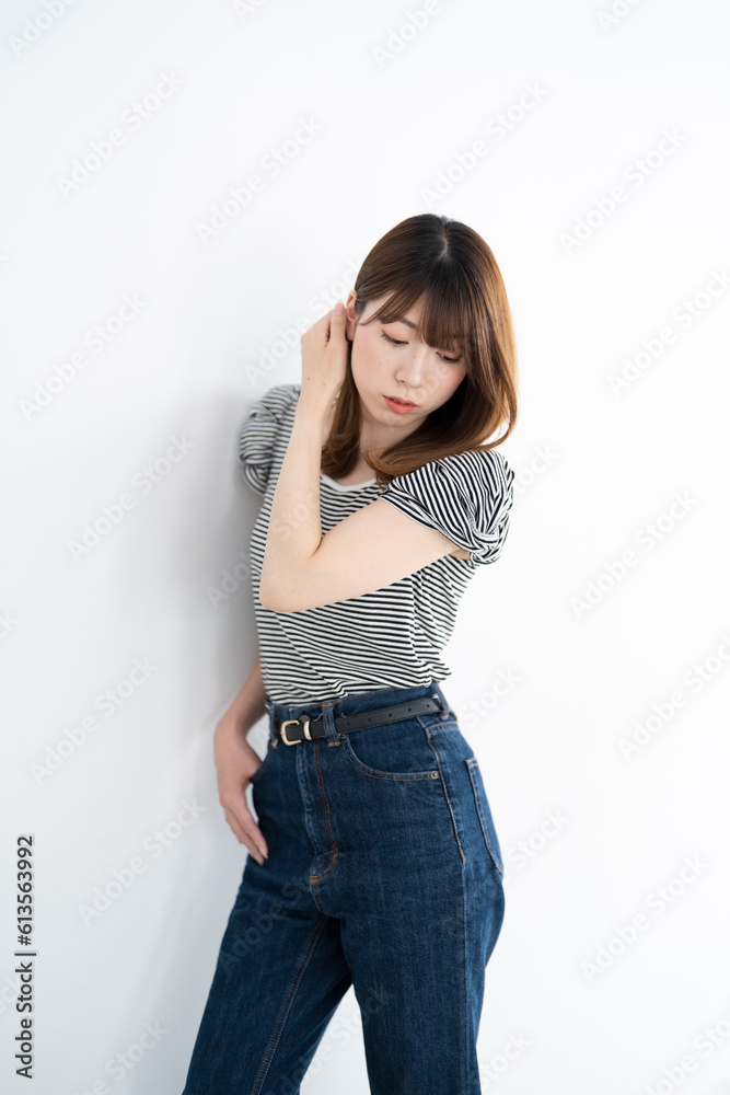 茶髪の女性 茶髪の女性