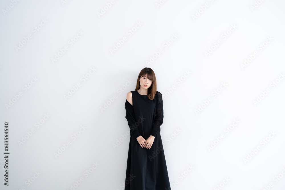 茶髪の女性 茶髪の女性