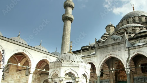 yeni cami mosque in istanbul, turkey photo