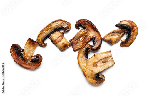 Fotografi Tasty grilled mushroom slices on white background