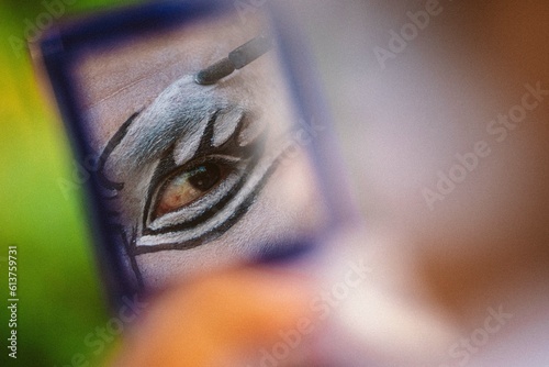 Obraz na płótnie Close up of eye make up w salonie
