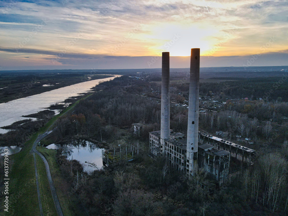 Obraz premium Lost Place, Vogelsang power station, on the Oder river, border between Germany and Poland.