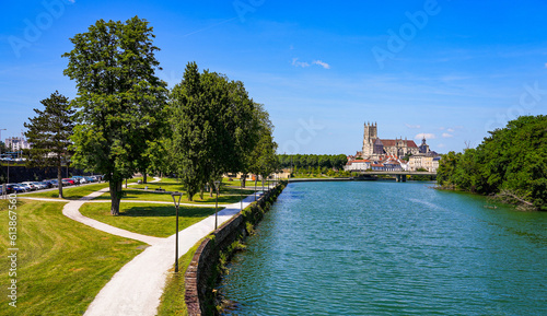 Saint Stephen Cathedral protruding above the Marne River as seen from the Jardin des Trinitaires (