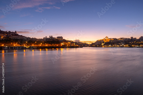 Riverbank of the Douro River in Porto © Nimai