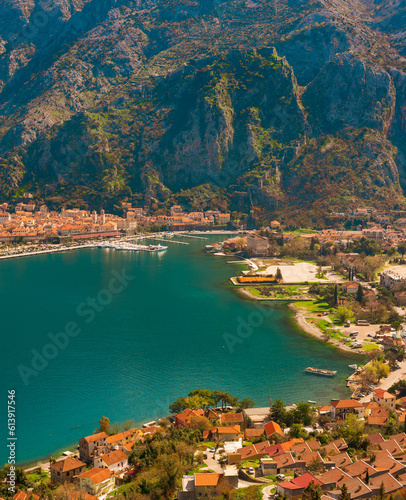 Fototapeta Naklejka Na Ścianę i Meble -  View of the ancient and modern city of Kotor from the mountain hiking trail