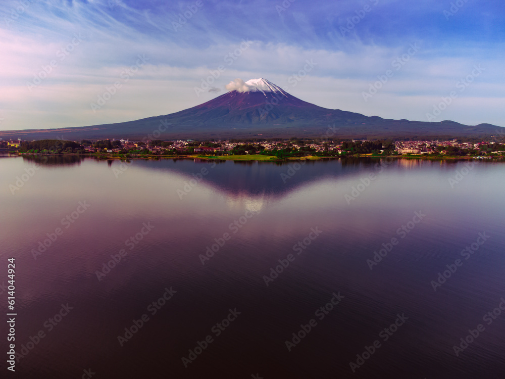 Mount Fuji and pinky mirror