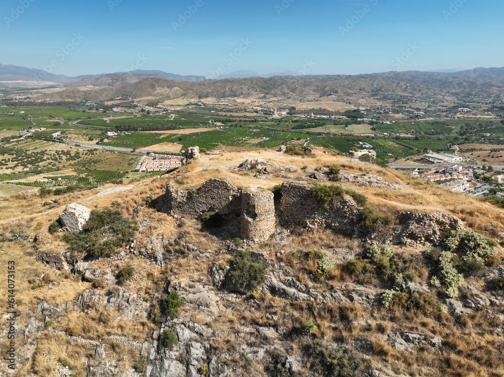 vista de los restos del antiguo castillo del municipio de Cártama en la provincia de Málaga, Andalucía