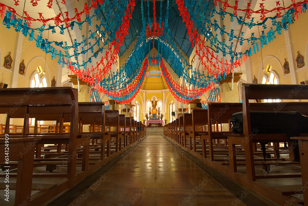Obraz premium Church hall decorated during Christmas, Ooty, India.