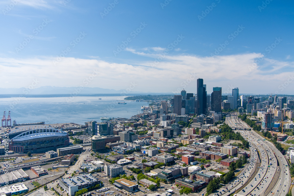 Fototapeta premium Aerial view of Seattle, Washington on a sunny day in June