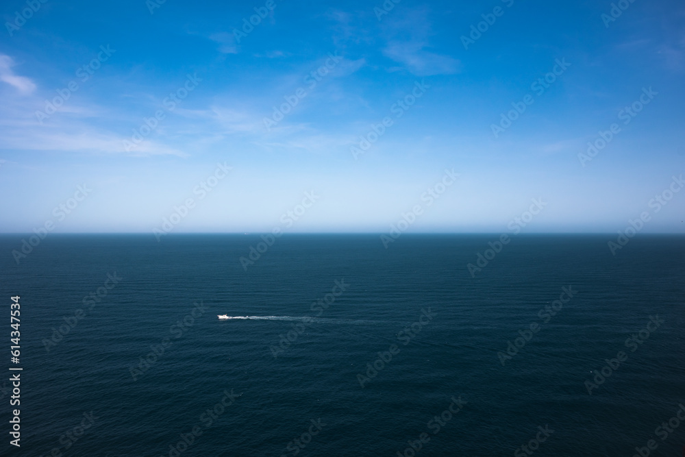 Obraz premium boat on the sea