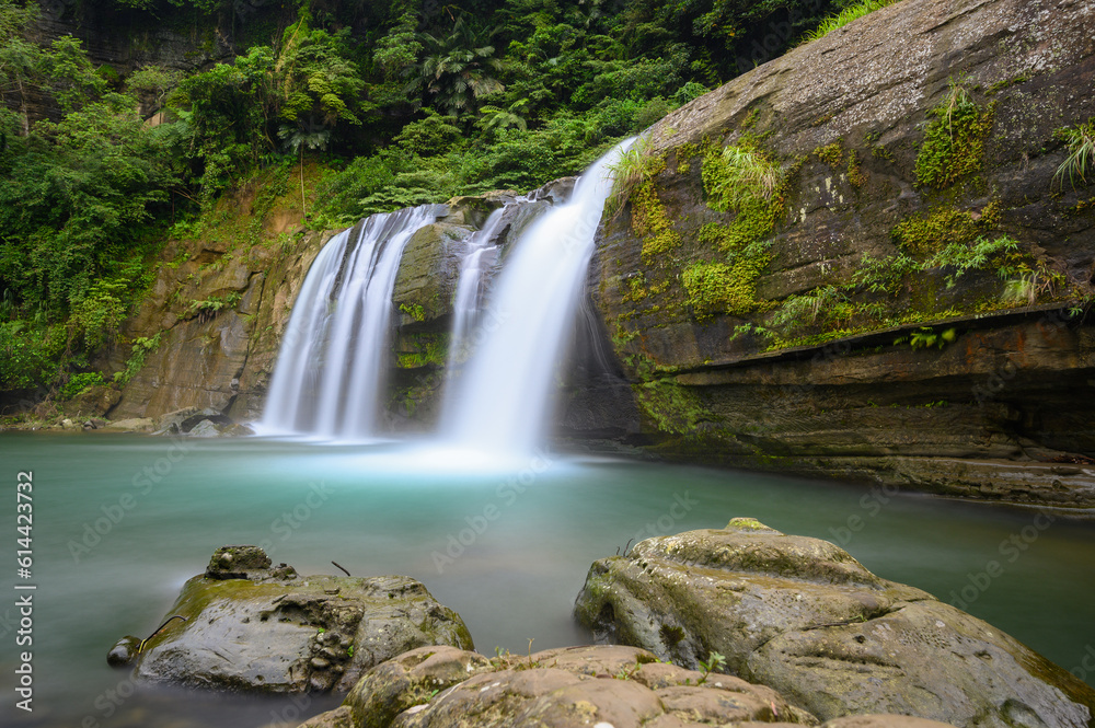 Its large cliffs are popular for jumping, and there is a safe swimming pool. Lingjiao Waterfall is located in Pingxi District, New Taipei City Its large cliffs are popular for jumping, and there is a safe swimming pool. Lingjiao Waterfall is located in Pingxi District, New Taipei City