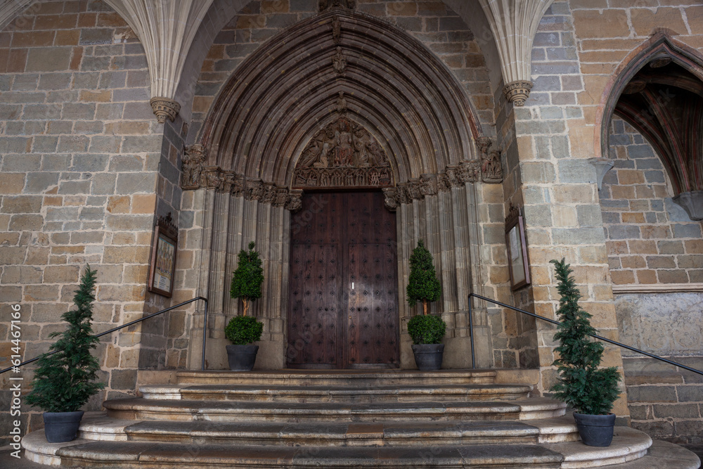 Perspective of the Gothic portico of the Church of Sain Saturnin, Pamplona