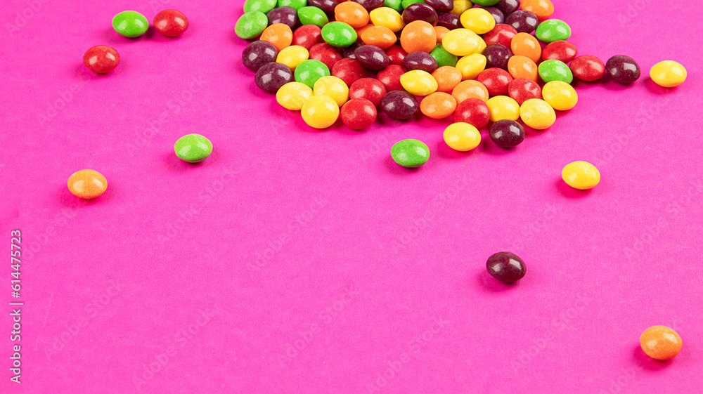 Obraz premium Different colored round candy.