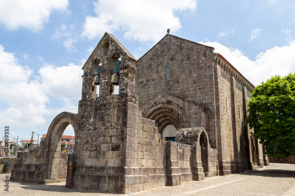 Iglesia de São Pedro de Ferreira (siglo XII). Paços de Ferreira, Porto, Portugal.