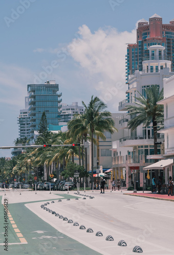 downtown city Miami Beach street ocean drive © Cavan