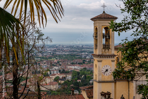 Vista panoramica della città di Bergamo  photo