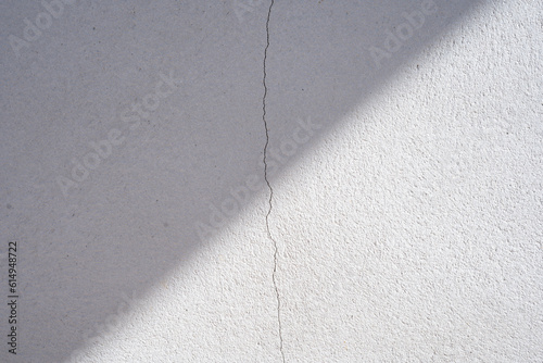 crack white wall texture background