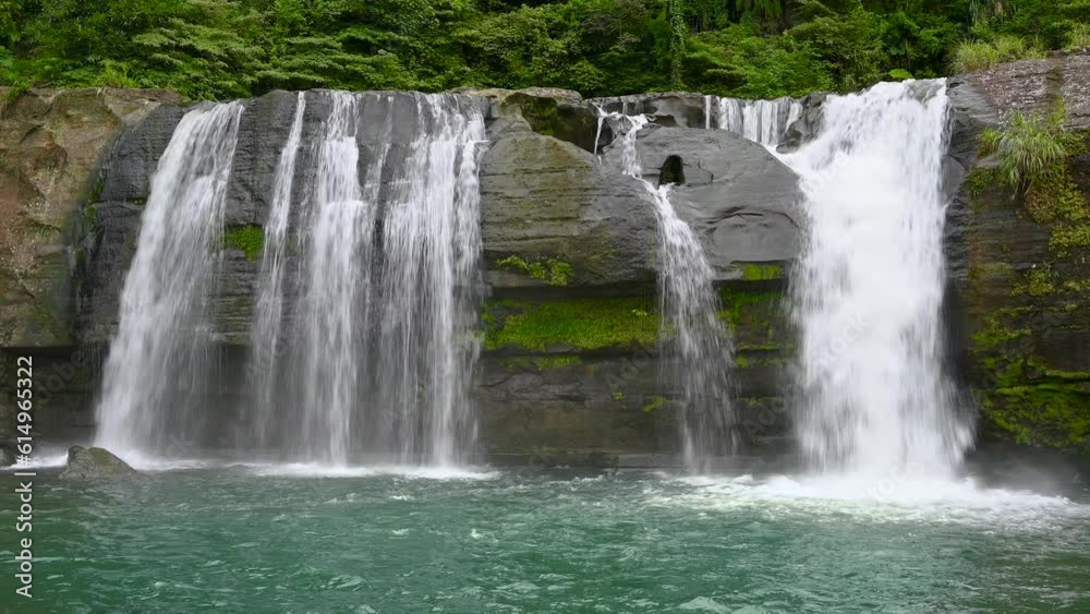 Its large cliffs are popular for jumping, and there is a safe swimming pool. Lingjiao Waterfall is located in Pingxi District, New Taipei City Its large cliffs are popular for jumping, and there is a safe swimming pool. Lingjiao Waterfall is located in Pingxi District, New Taipei City