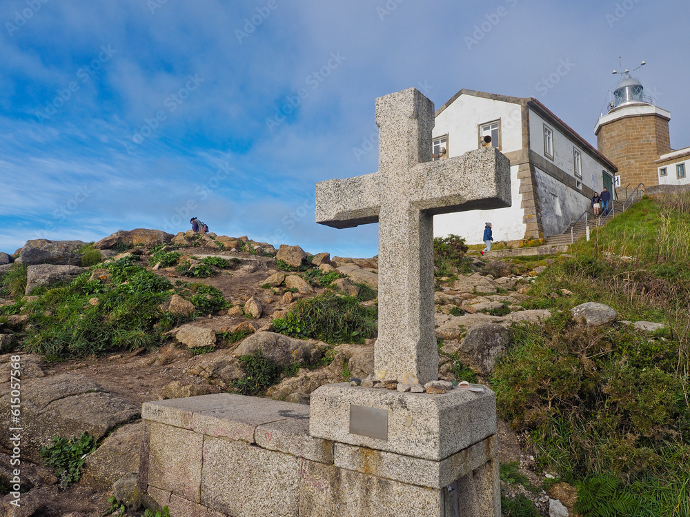 Cabo y pueblo de Finisterre (Galicia, Spain). Visita a un espacio natural 'mágico' y con mucha historia
