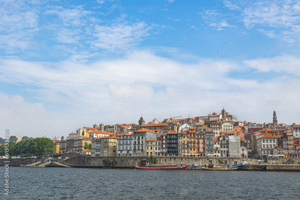 vue d'ensemble de la ville historique de Porto (Portugal)	
