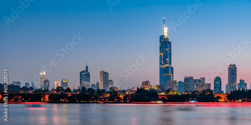 Tableau sur toile Early morning scenery of Xuanwu Lake and city skyline in Nanjing, China