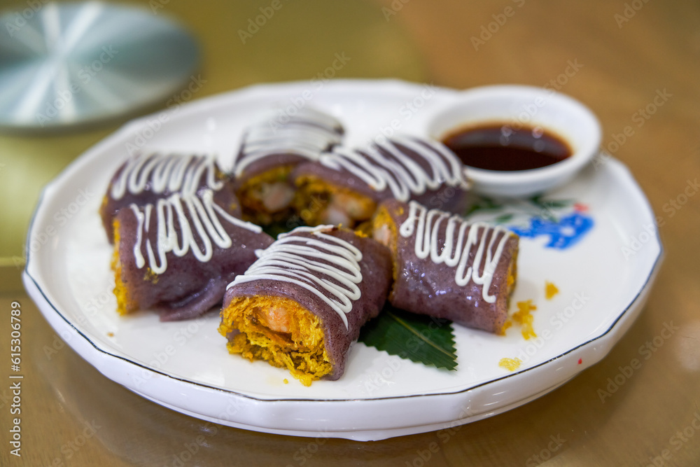 A delicious Cantonese-style morning tea snack, fresh shrimp and red rice rolls A delicious Cantonese-style morning tea snack, fresh shrimp and red rice rolls