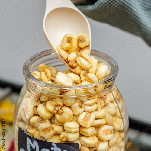 Valokuva korn snack jar
