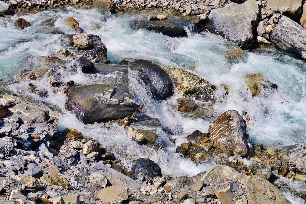 Bergbach, Weisstannental, Ostschweiz Bergbach, Weisstannental, Ostschweiz