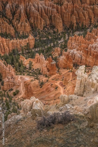 Hiking trail overlook Bryce Canyon