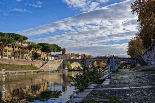 Les rives du Tibre    Rome