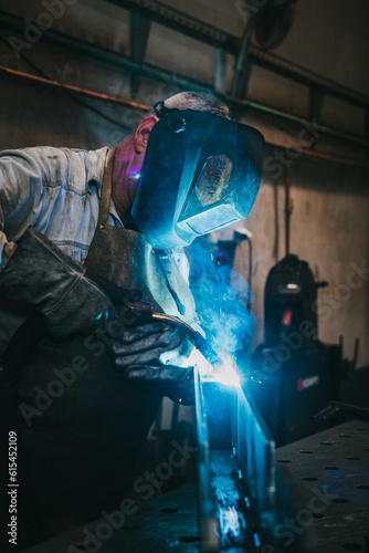 welder at work © Vedran