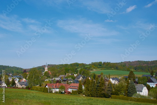 Blick auf Wehrsdorf in der Oberlausitz im Frühjahr 