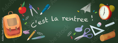 C'est la rentrée scolaire, bannière facebook rentrée des classes, fournitures scolaires, message "c'est la rentrée" à la craie sur tableau noir