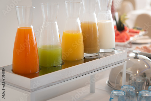 Colazione in hotel, buffet, bad and breakfast