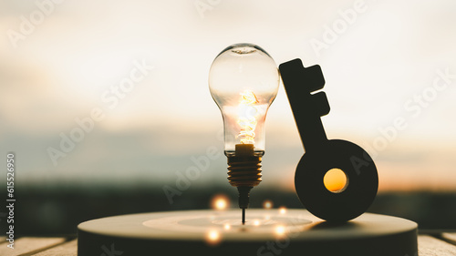 Canvastavla Light bulb with arrow of darts on dart board and Key model