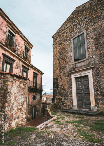 Fototapeta Naklejka Na Ścianę i Meble -  Getting lost in Castiglione di Sicilia