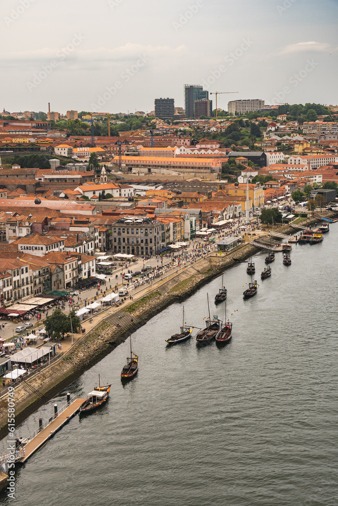 Aussicht von der Ponte dom Luis auf Porto und den Duero Fluss, Portugal
