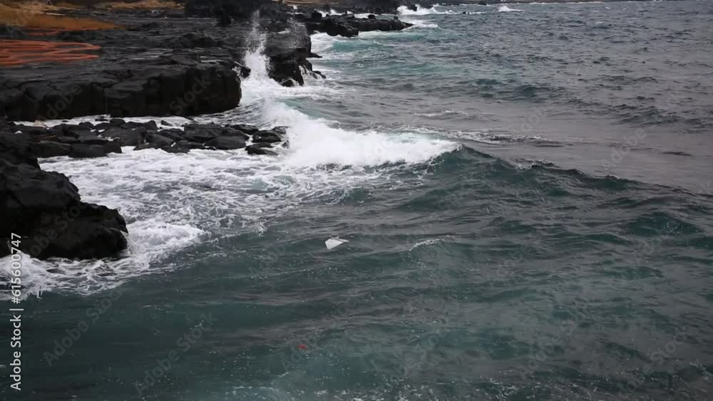제주도 애월 앞바다에서 밀려오는 무서운 파도 영상 제주도 애월 앞바다에서 밀려오는 무서운 파도 영상