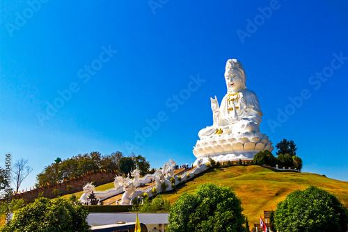 Big statue white Guanyin