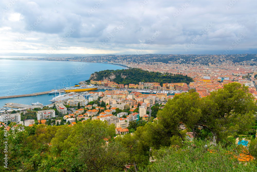 View from the Mont Boron lookout over the old city, Mediterranean Sea, old port and Castle Hill on the French Riviera coast of Southern France
View from the Mont Boron lookout over the old city, Mediterranean Sea, old port and Castle Hill on the French Riviera coast of Southern France