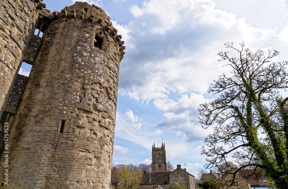 Obraz na plátně Nunney Castle, Somerset, England - United Kingdom