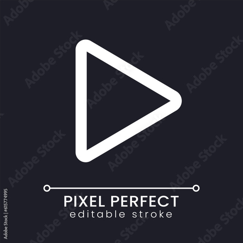 Play pixel perfect white linear ui icon for dark theme. Multimedia player control. Vector line pictogram. Isolated user interface symbol for night mode. Editable stroke. Poppins font used