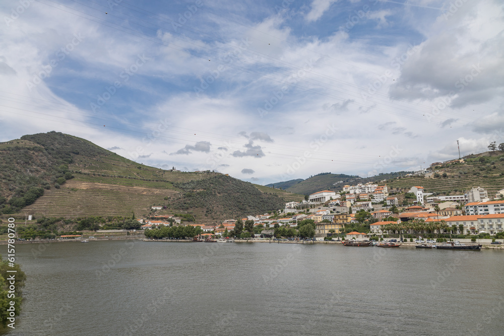 Vista do Vale do Douro em  Pinhão Portugal