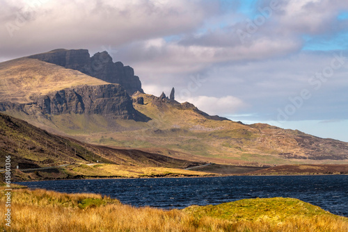 Obraz na płótnie Old Man of Storr panorama view, Scotland, Isle of Skye w salonie
